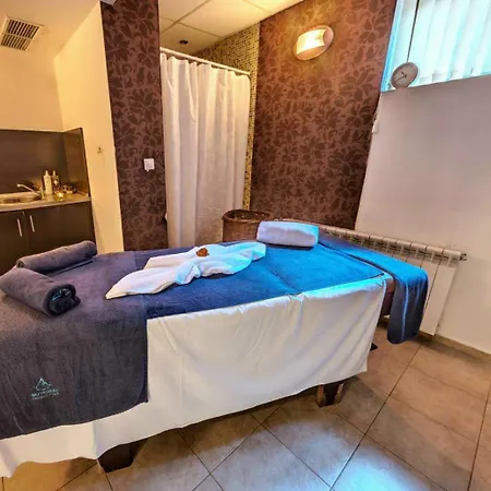 In Belvedere Holiday Club F403 Apartamento *